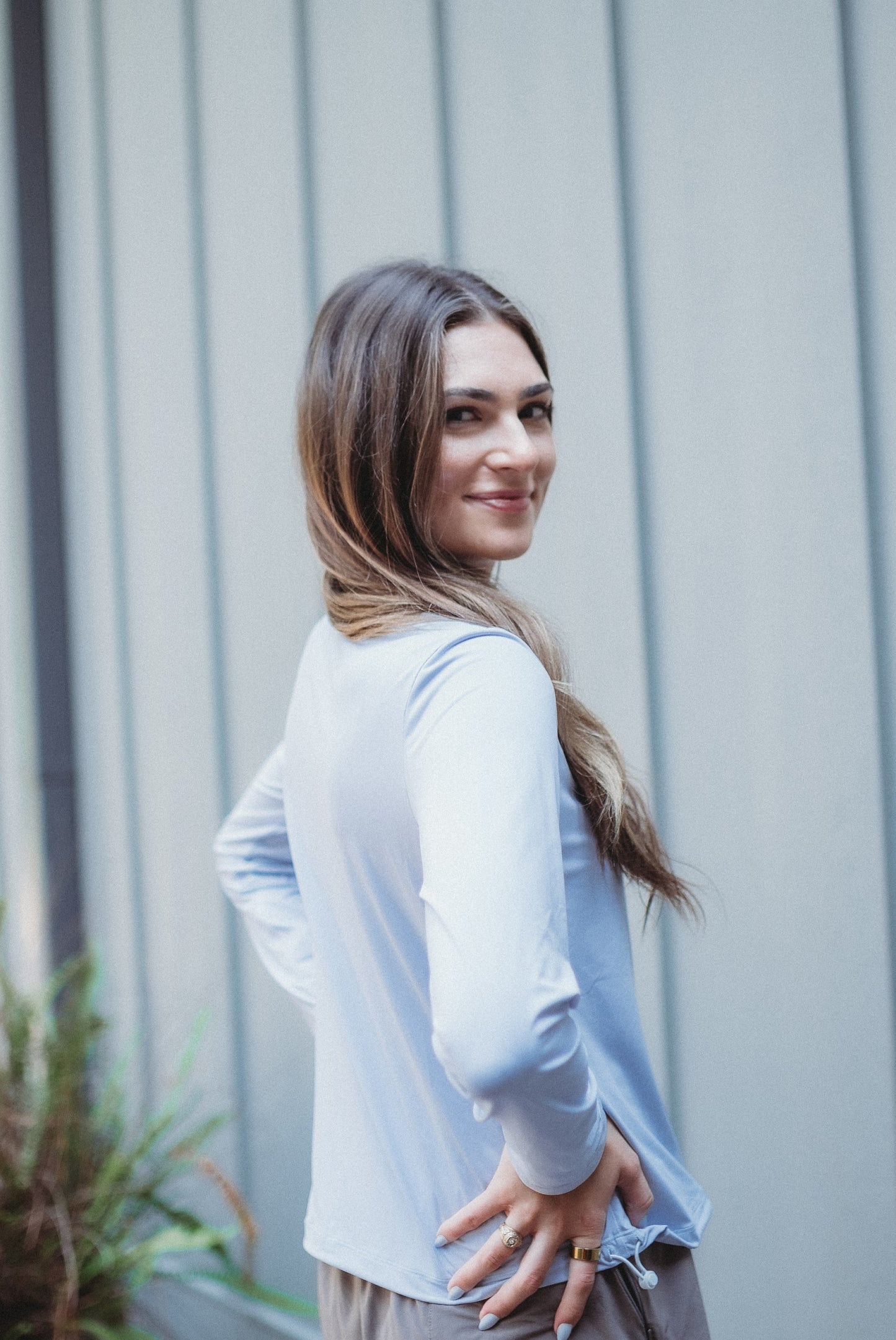 The Perfect Crop Shirt - Light Blue